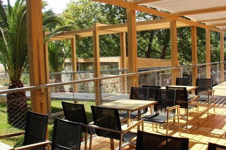 Dining Photos