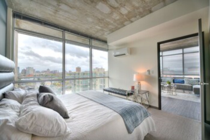 Room 34 of 49