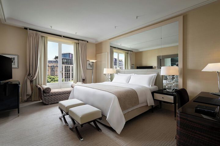 Room 47 of 225