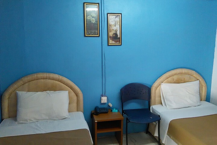 Room 22 of 32