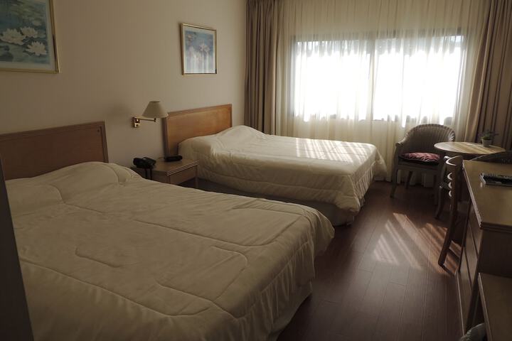 Room 19 of 66