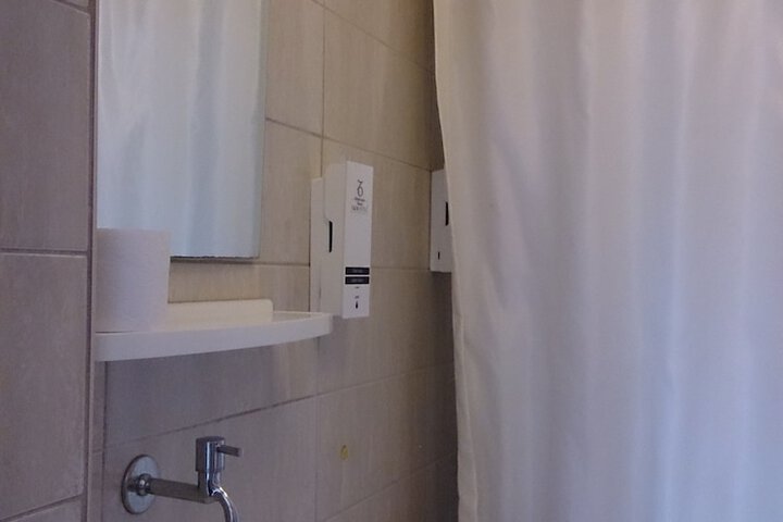 Room 20 of 35