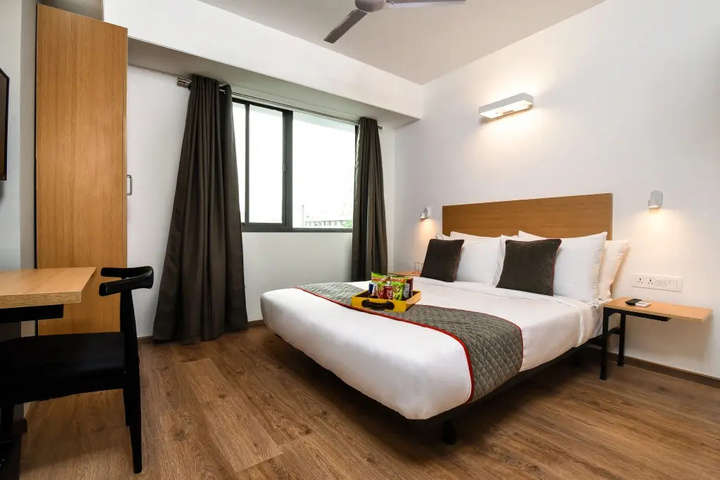 Room 5 of 15