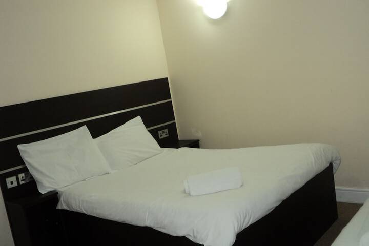 Room 25 of 72