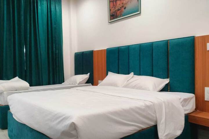Room 12 of 12