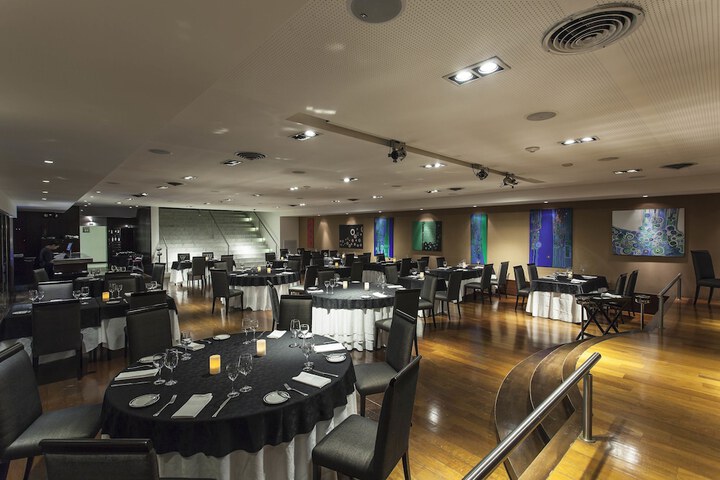 Dining 60 of 81