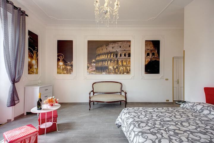 Room 7 of 33