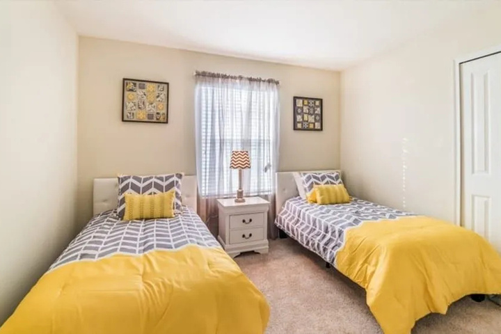 Room 2 of 22
