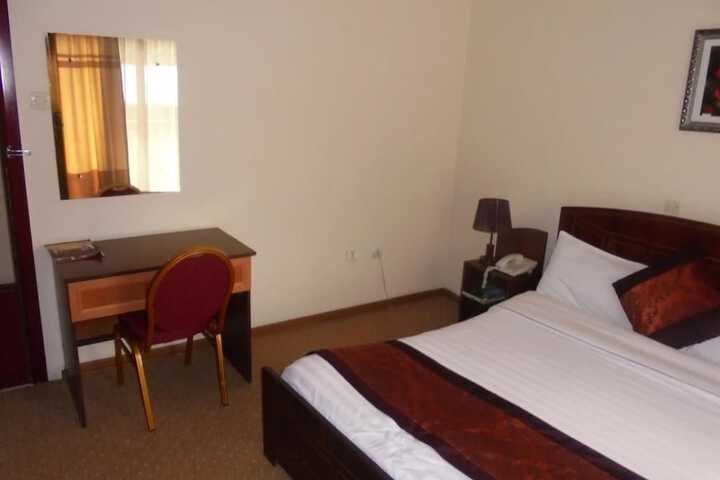 Room 3 of 24