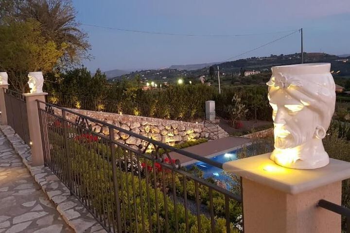 Terrace/Patio 32 of 35