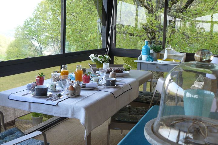 Breakfast/Coffee Service 5 of 38