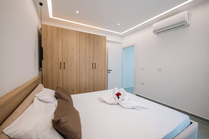 Room 17 of 35