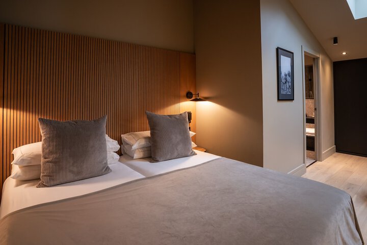 Room 6 of 88