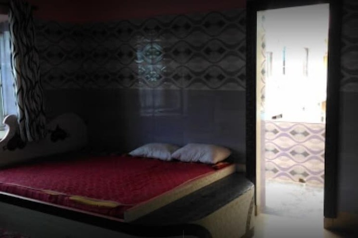 Room 2 of 6