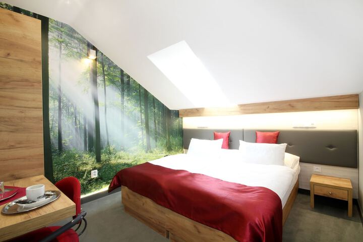 Room 8 of 52