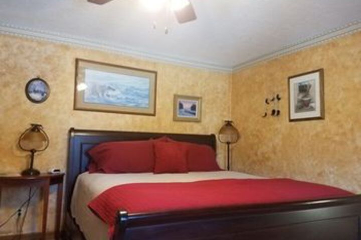Room 28 of 66