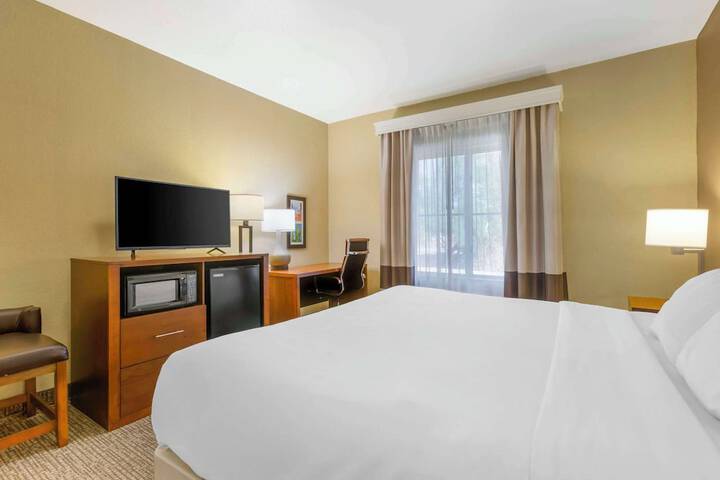 Room 32 of 71