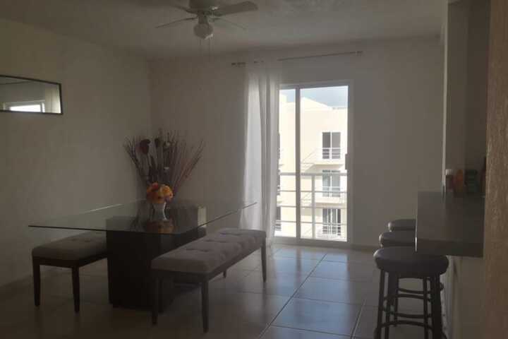 Room 10 of 29