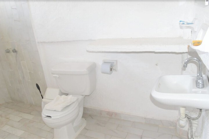 Room 18 of 23
