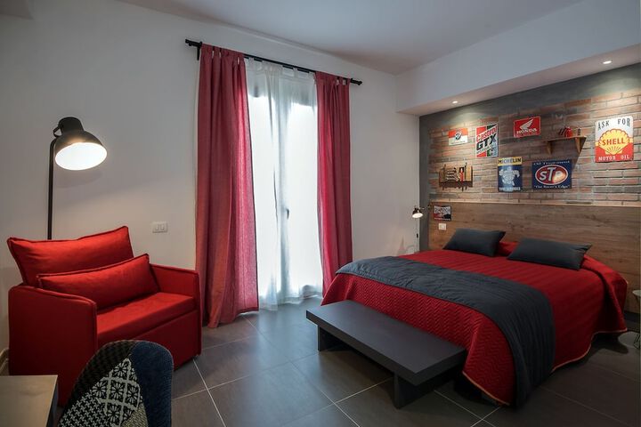 Room 18 of 21
