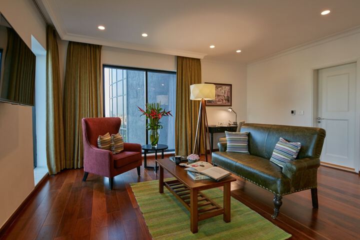 Room 15 of 49