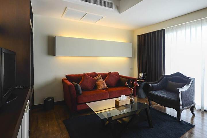 Room 32 of 61