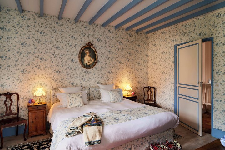 Room 14 of 64