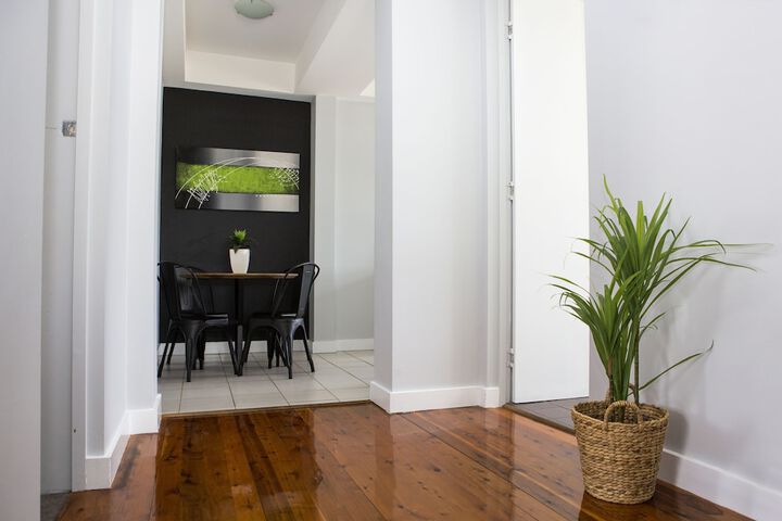 Room 16 of 27