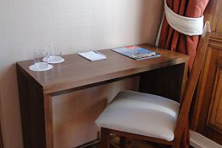 Room 43 of 50