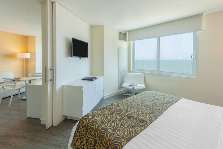 Room 26 of 89