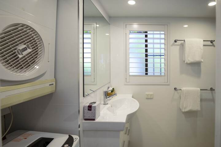 Room 25 of 109