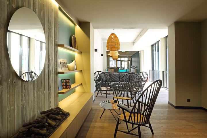 Hotel Lobby
