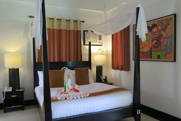 Room 25 of 97