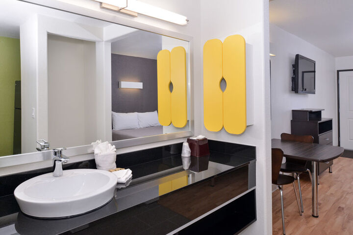Room 16 of 23