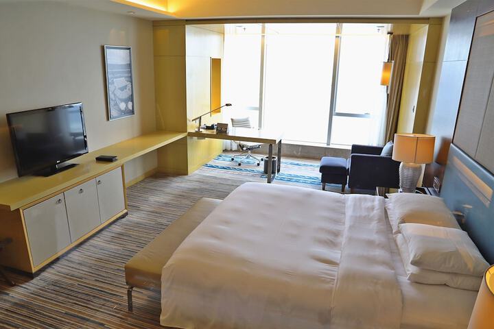 Room 15 of 109
