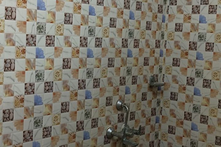 Room 44 of 61