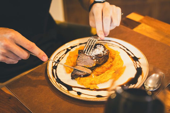 Dining 42 of 58