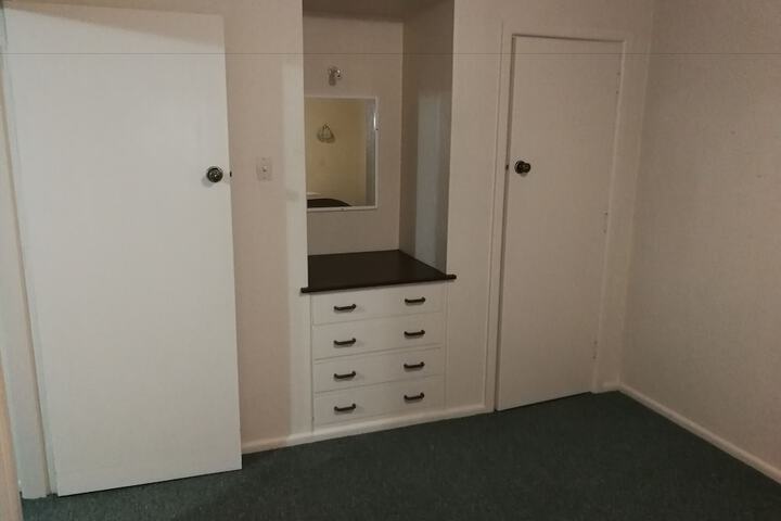 Room 20 of 100