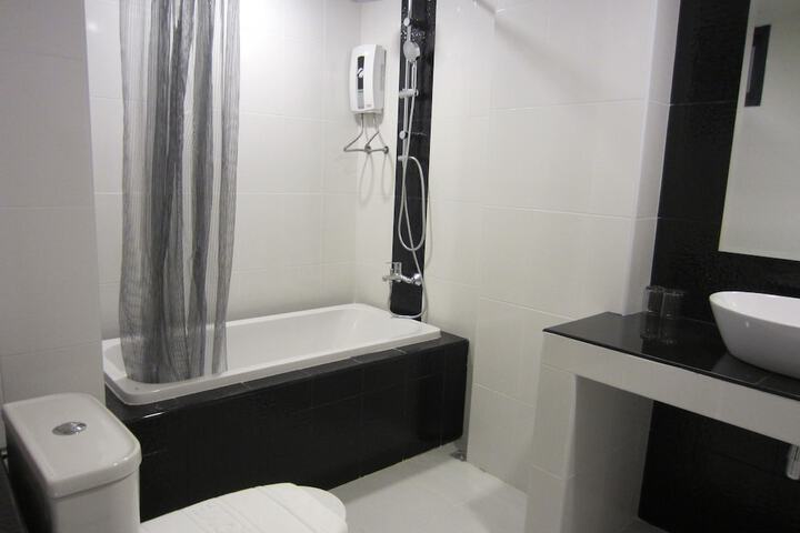 Room 53 of 63