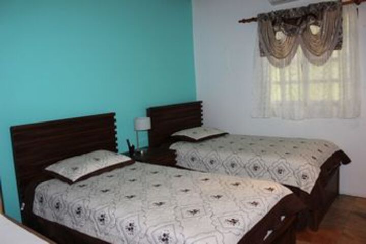 Room 63 of 163