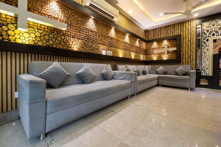Hotel Interior 7 of 61