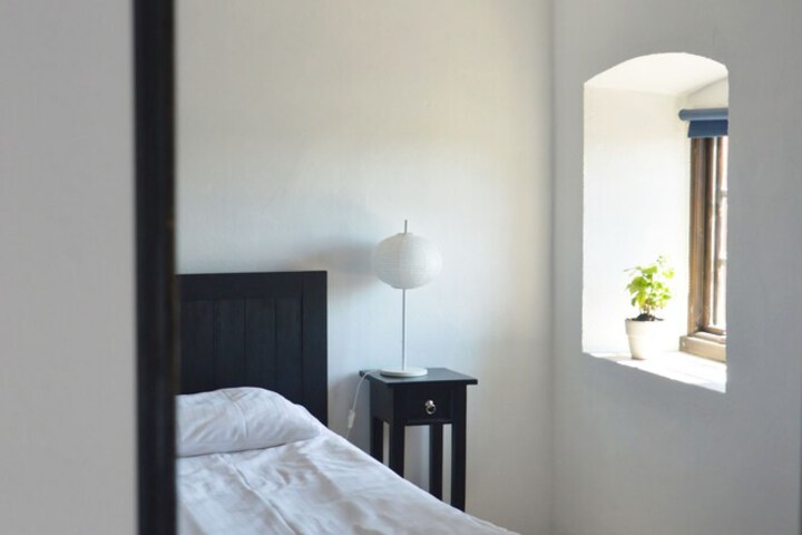 Room 13 of 140