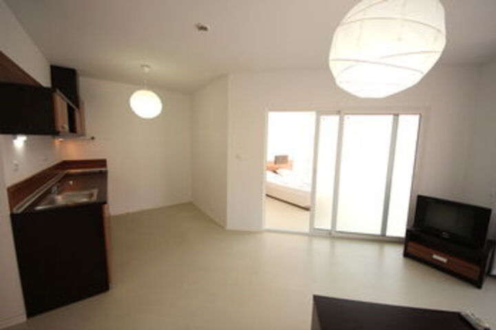 Room 82 of 153