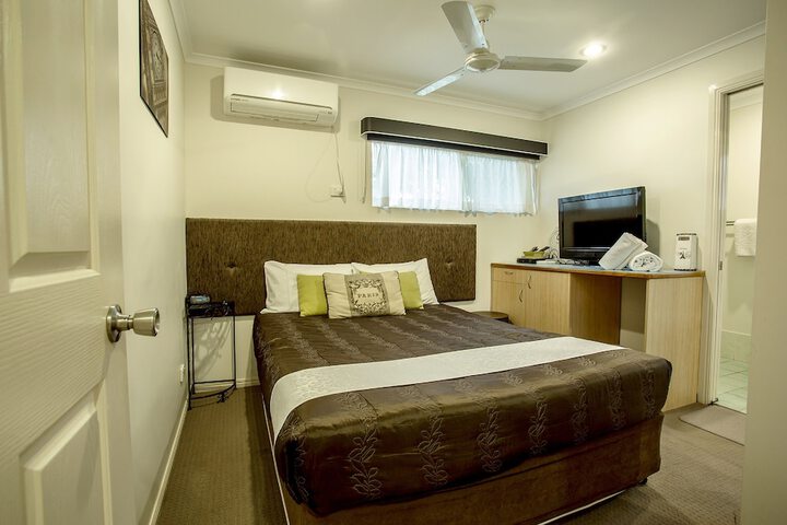 Room 27 of 53