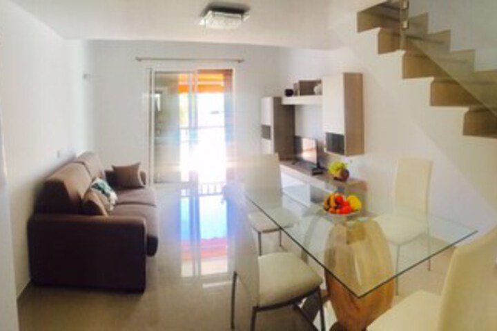 Room 8 of 26