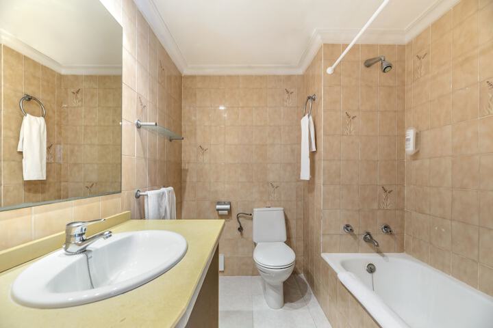 Clean Restrooms