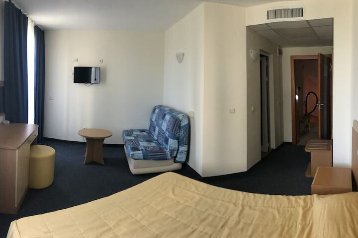 Room 7 of 85