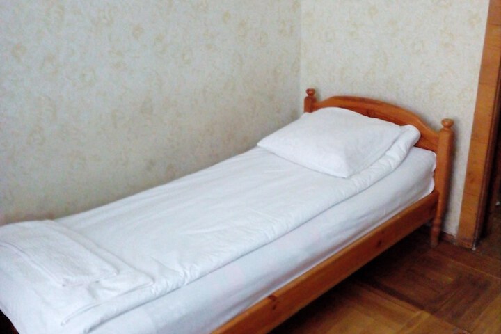 Room 10 of 21