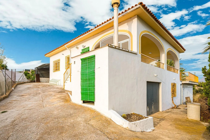 Delightful Holiday Home in Callosa d Ensarria With Pool