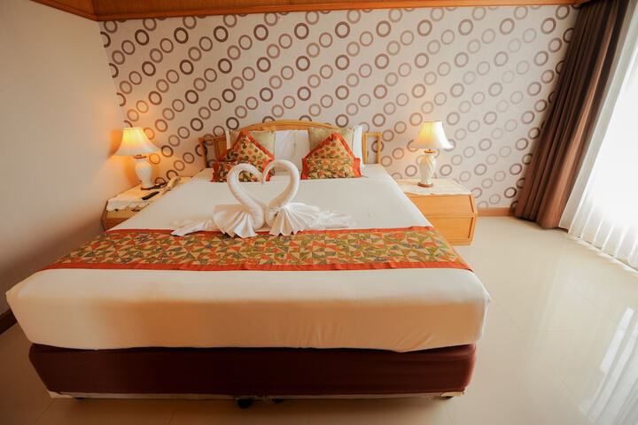 Room 16 of 64